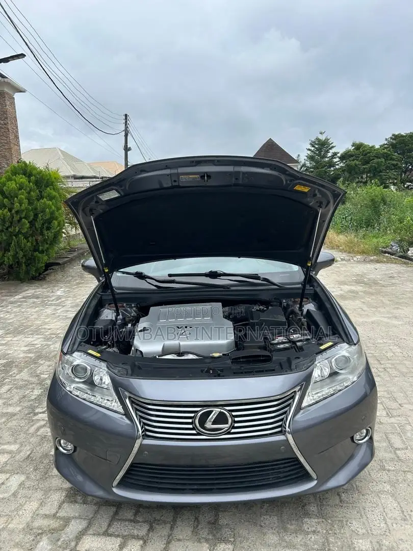 Lexus ES 350 FWD 2015 Gray