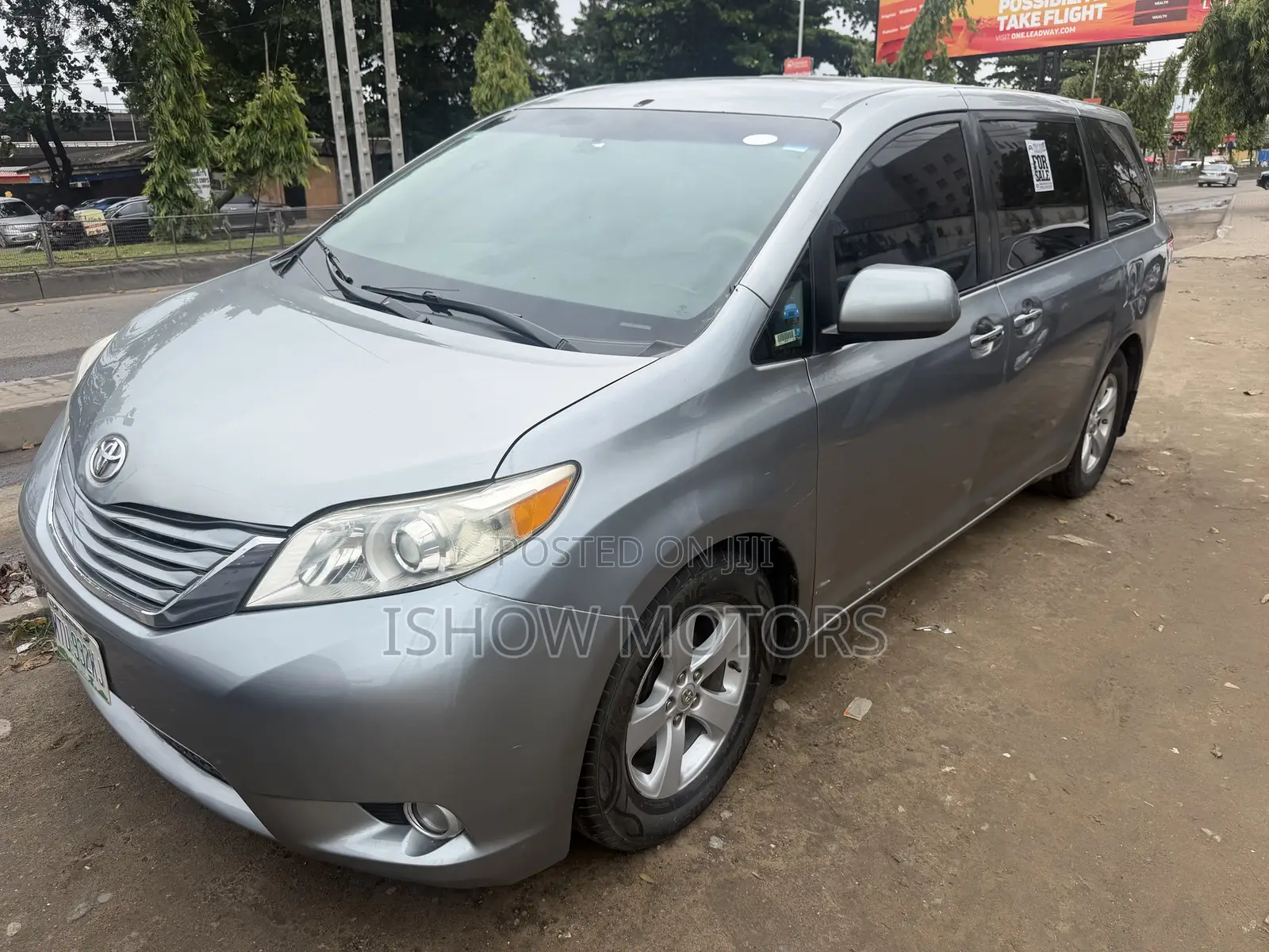 Toyota Sienna LE 7 Passenger 2011 Blue