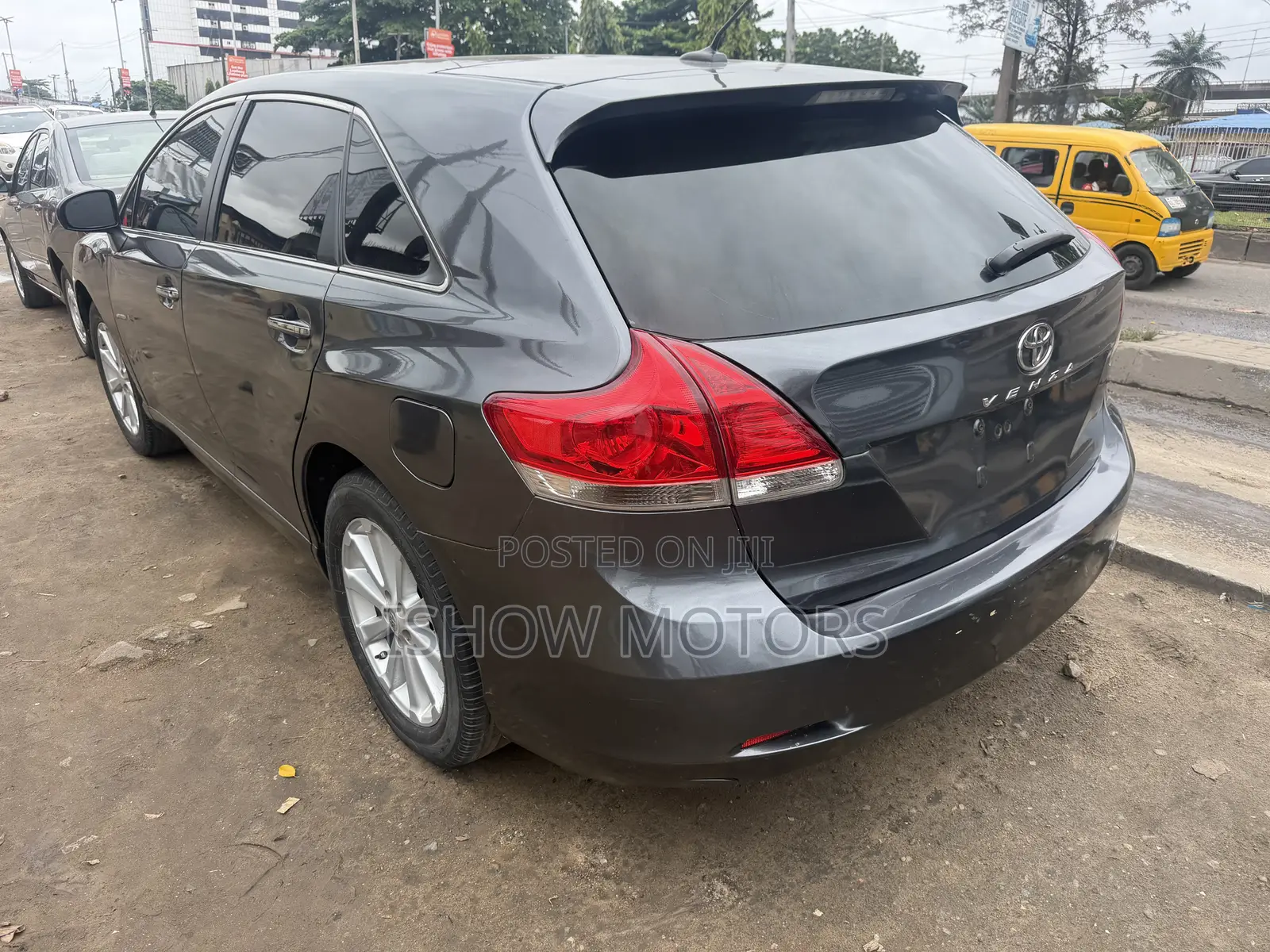 Toyota Venza AWD 2010 Gray
