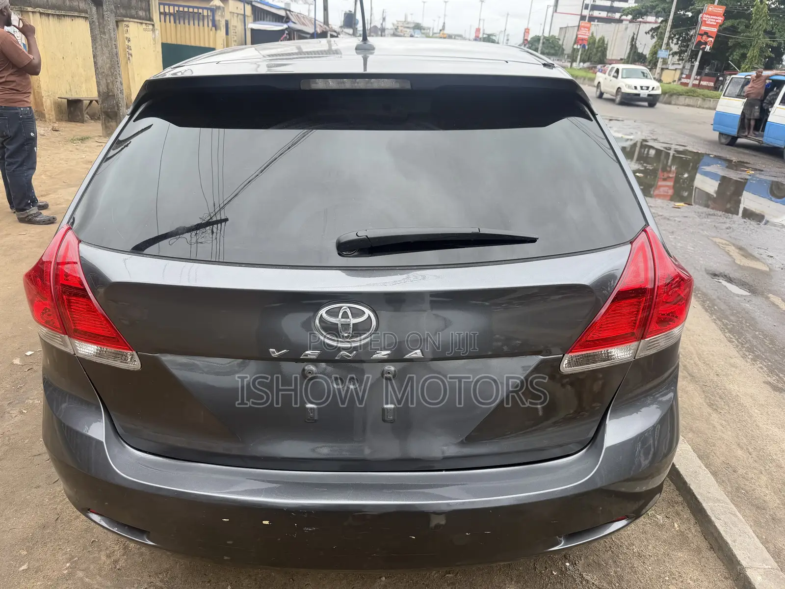 Toyota Venza AWD 2010 Gray