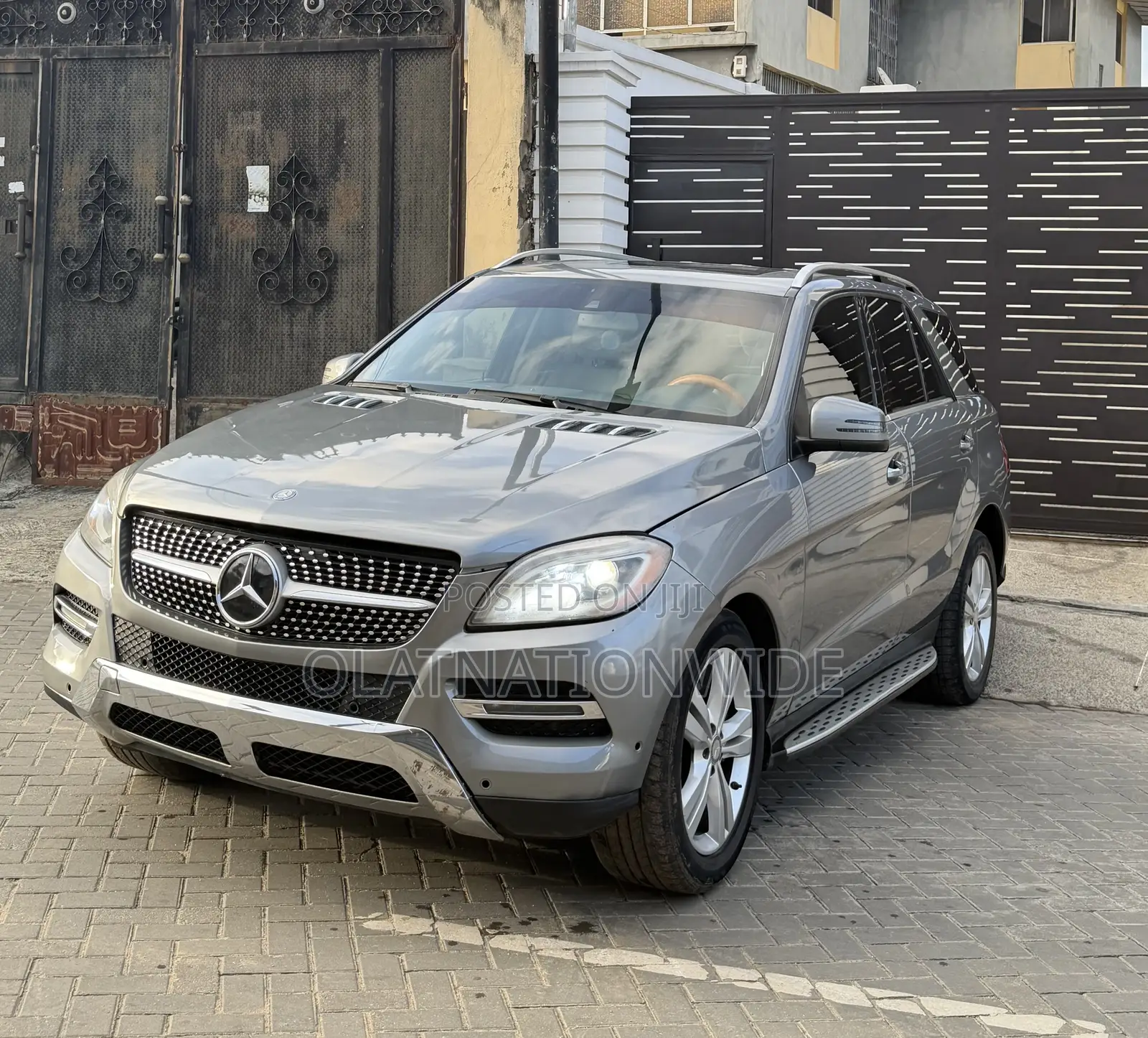 Mercedes-Benz M Class ML350 4MATIC 4dr SUV AWD (3.5L 6cyl 7A) 2014 Gray