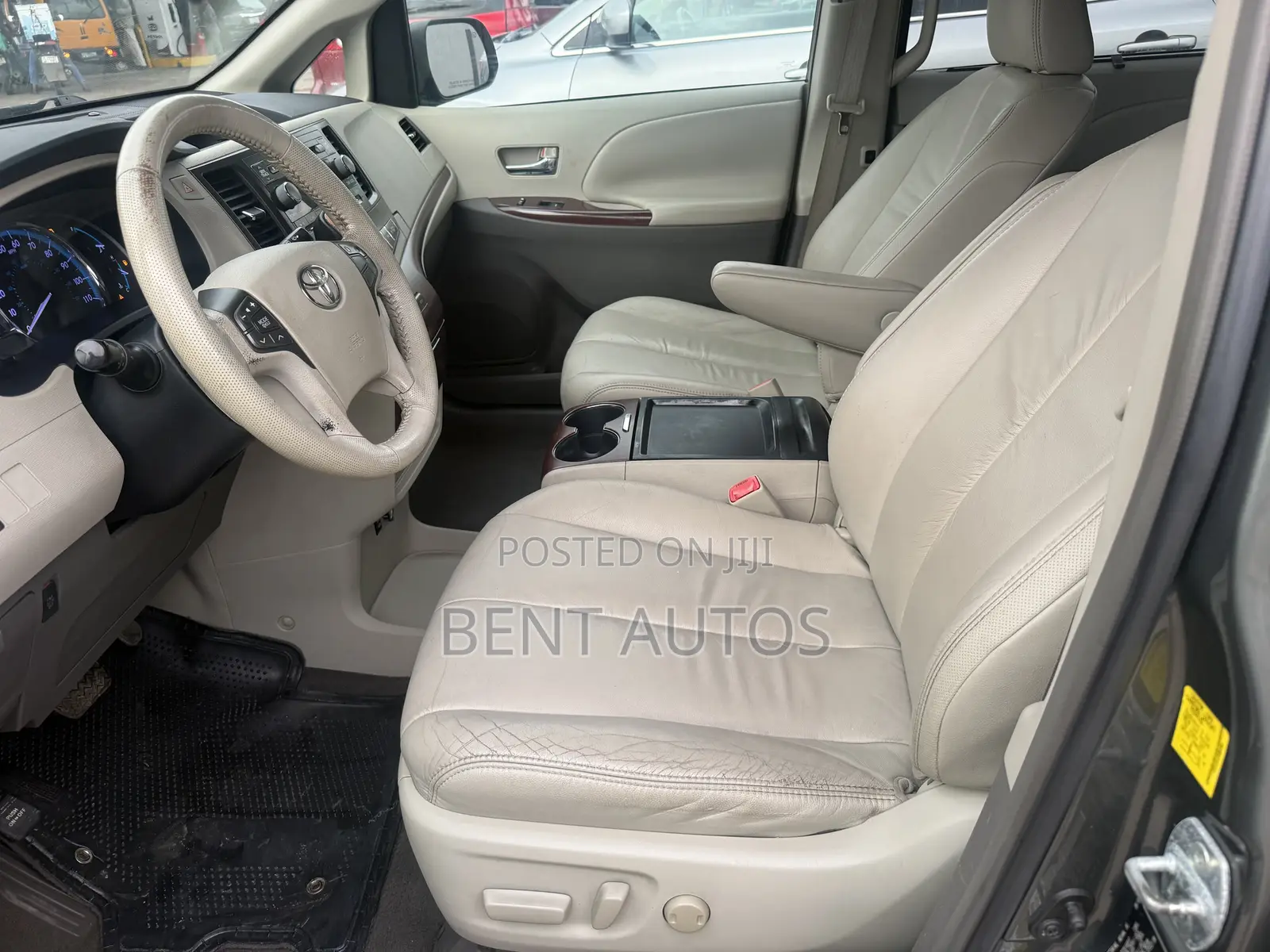 Toyota Sienna XLE 7 Passenger 2011 Gray