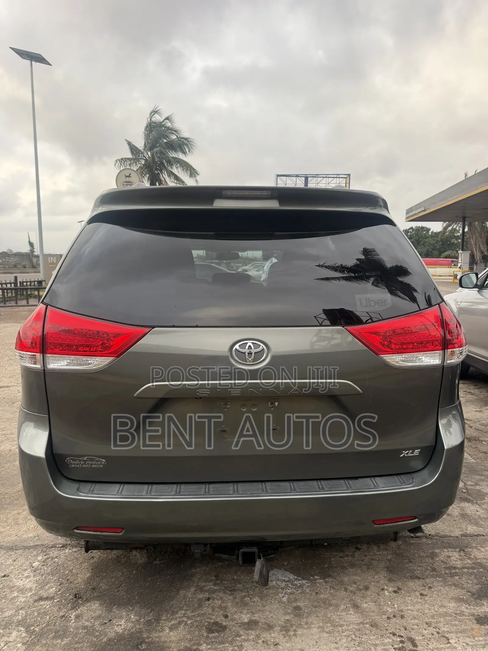 Toyota Sienna XLE 7 Passenger 2011 Gray