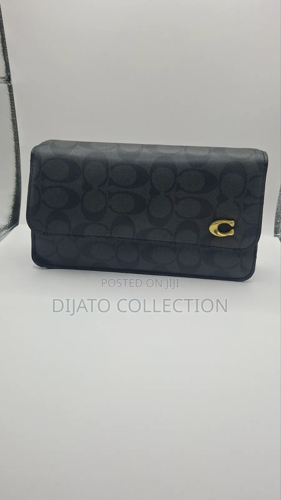 COACH Shoulder Bag