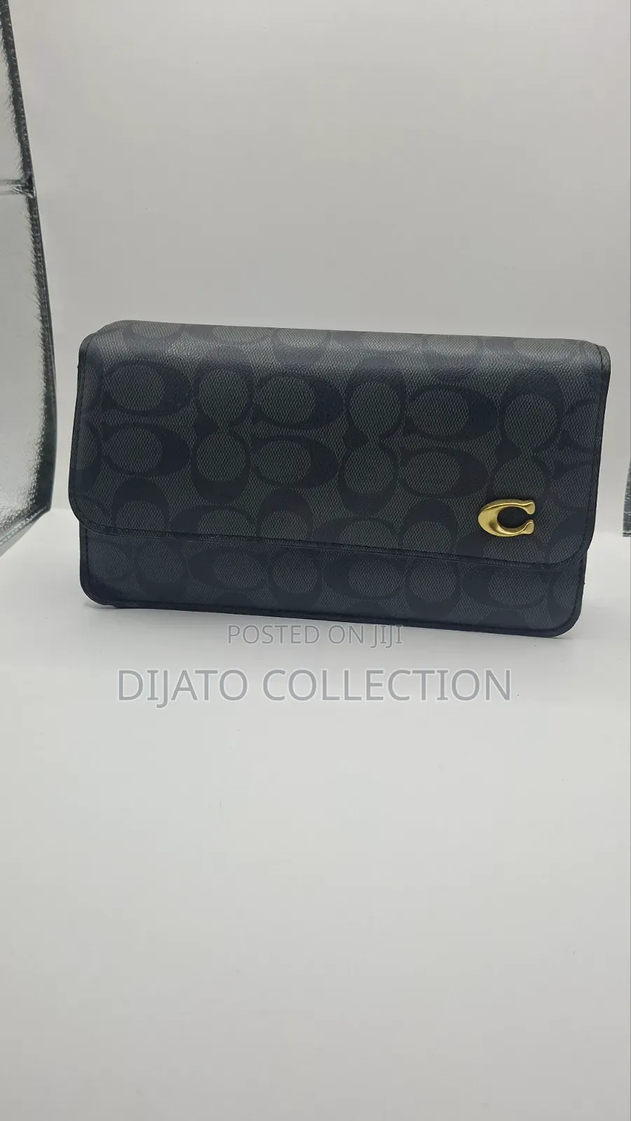 COACH Shoulder Bag