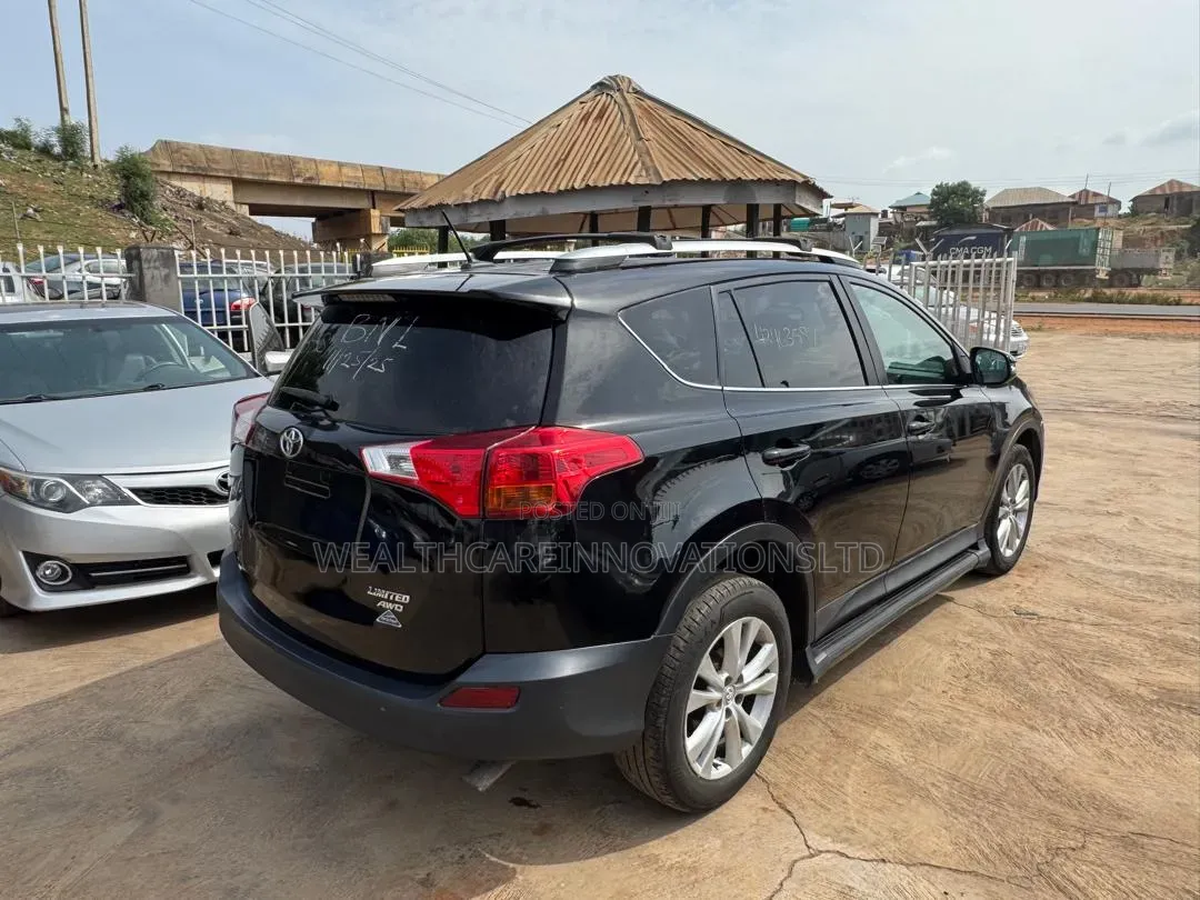 Toyota RAV4 Limited 4dr SUV (2.5L 4cyl 6A) 2015 Black
