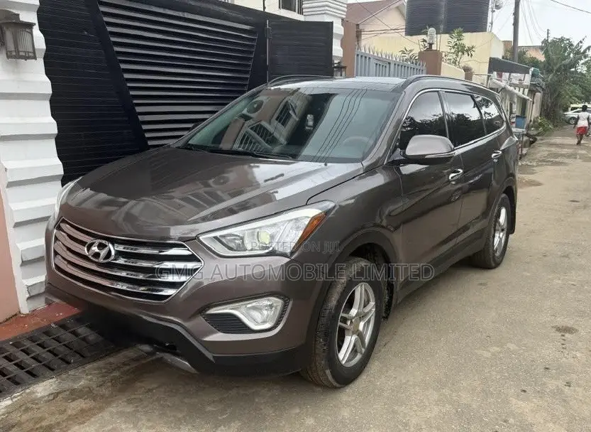 Hyundai Santa Fe Limited 4dr SUV AWD (3.3L 6cyl 6A) 2014 Brown