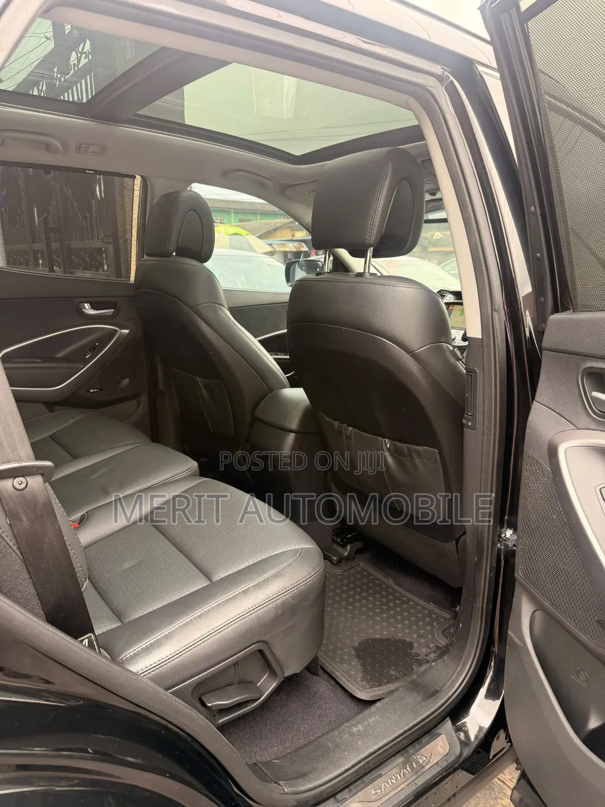Hyundai Santa Fe Limited 4dr SUV AWD (3.3L 6cyl 6A) 2015 Black