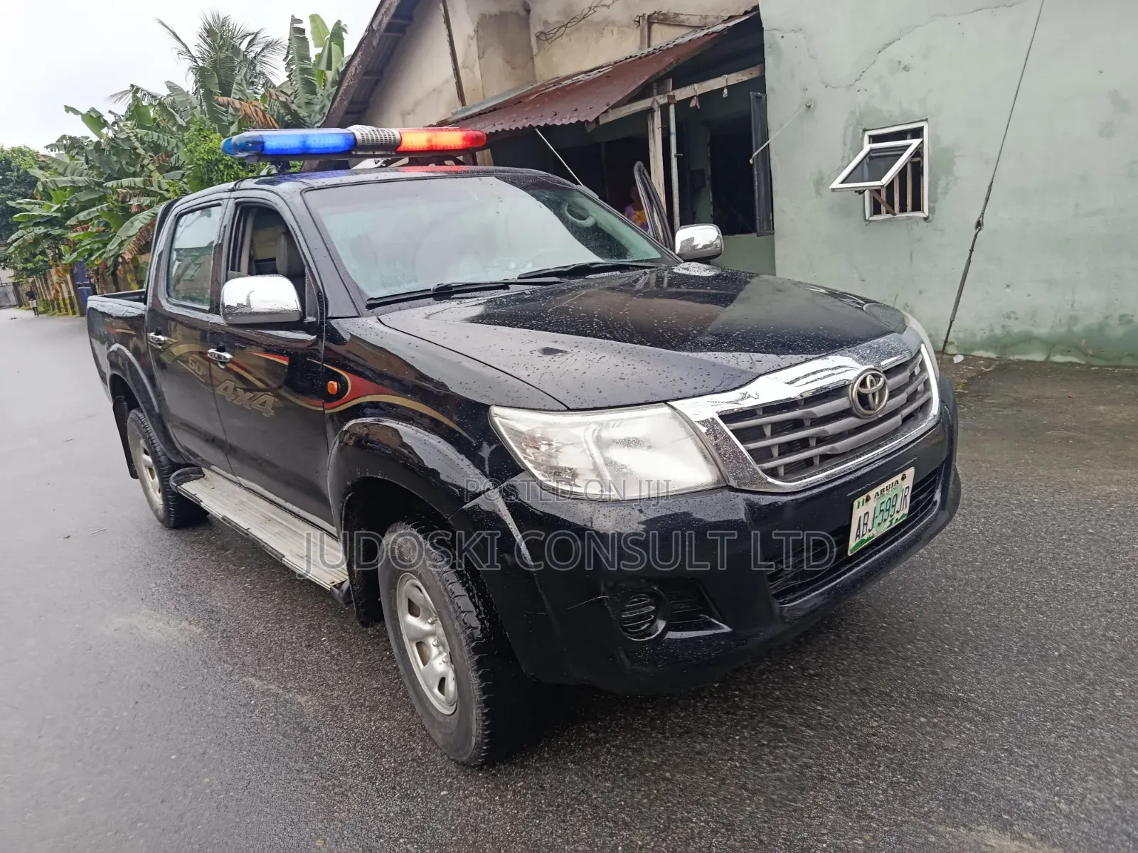 Toyota Hilux 2011 Black