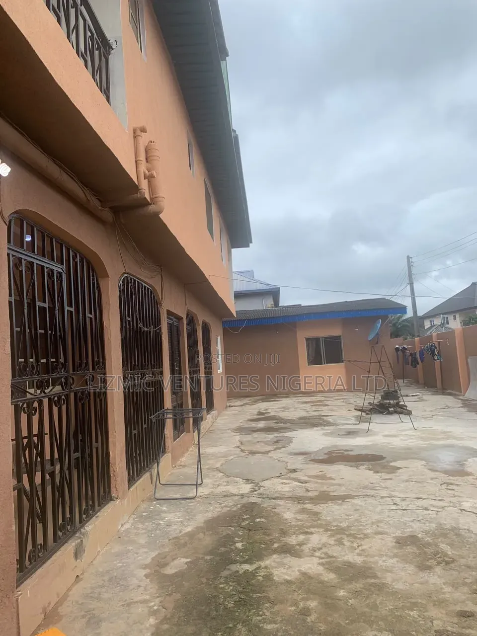 2bdrm Block of Flats in Akesan for sale