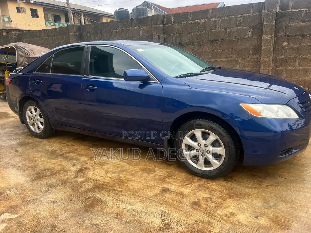 Toyota Camry 2006 Blue