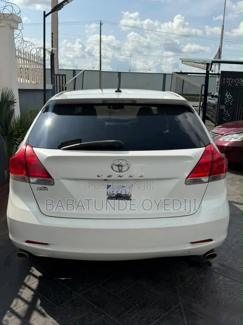 Toyota Venza Limited 2012 White