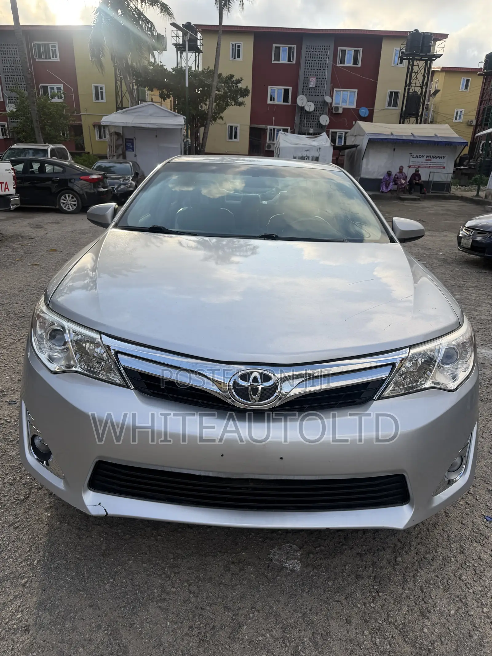 Toyota Camry LE 4dr Sedan (2.5L 4cyl 6A) 2012 Silver