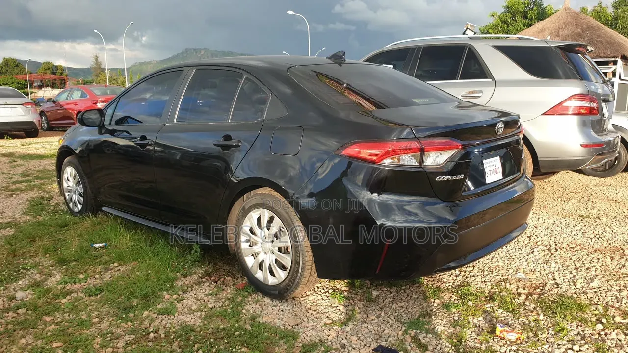 Toyota Corolla LE 2021 Black