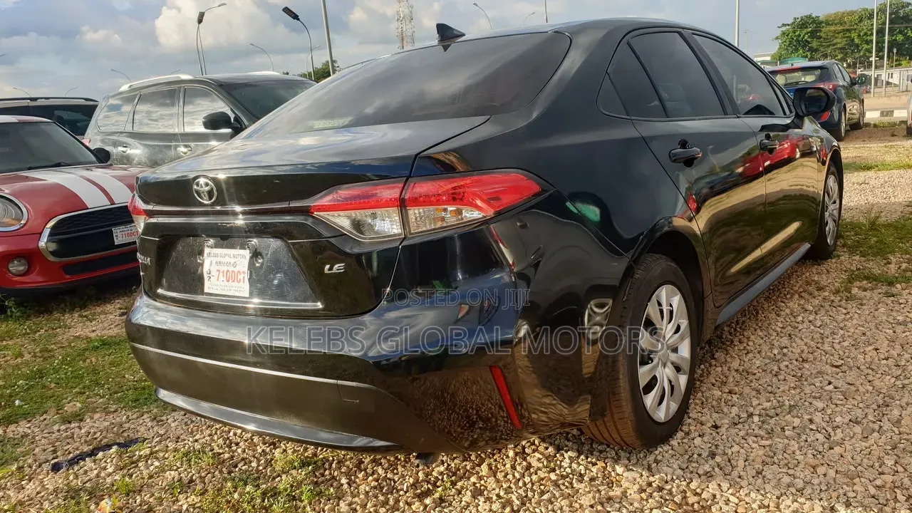 Toyota Corolla LE 2021 Black