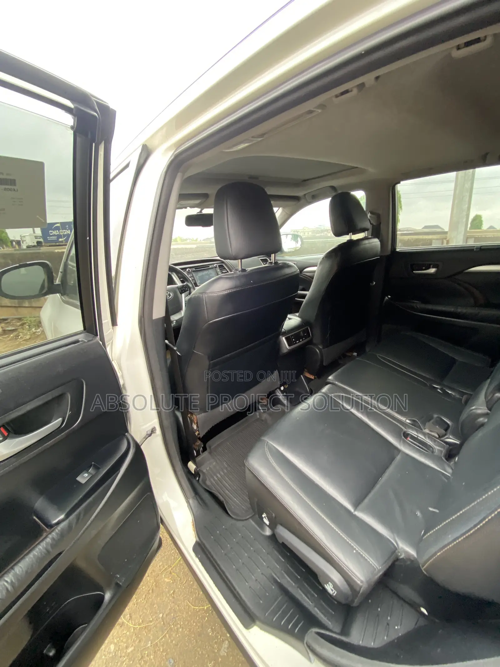 Toyota Highlander XLE V6 4x4 (3.5L 6cyl 6A) 2016 White