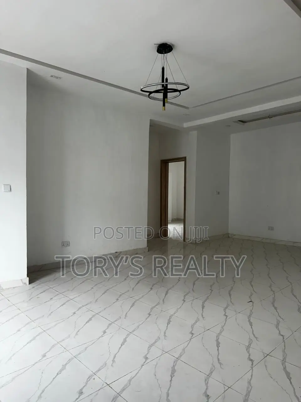 2bdrm Apartment in Lekki Phase 2 for rent