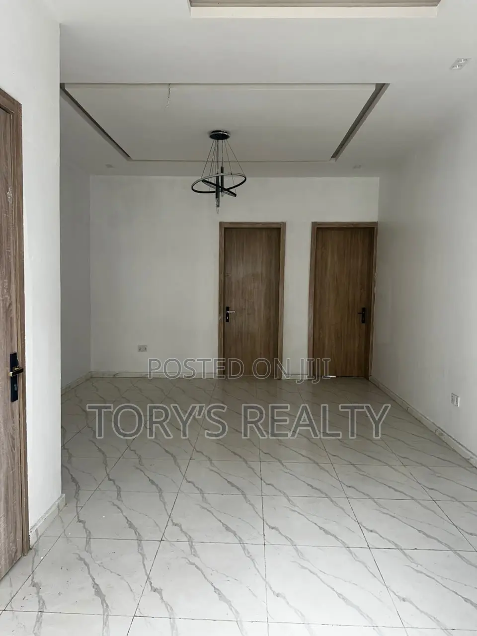 2bdrm Apartment in Lekki Phase 2 for rent
