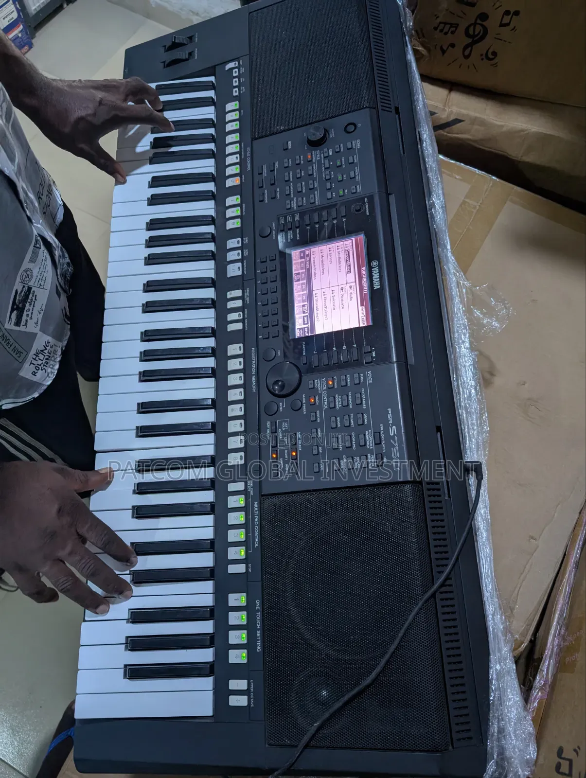 London Used Yamaha Keyboard PSR S750