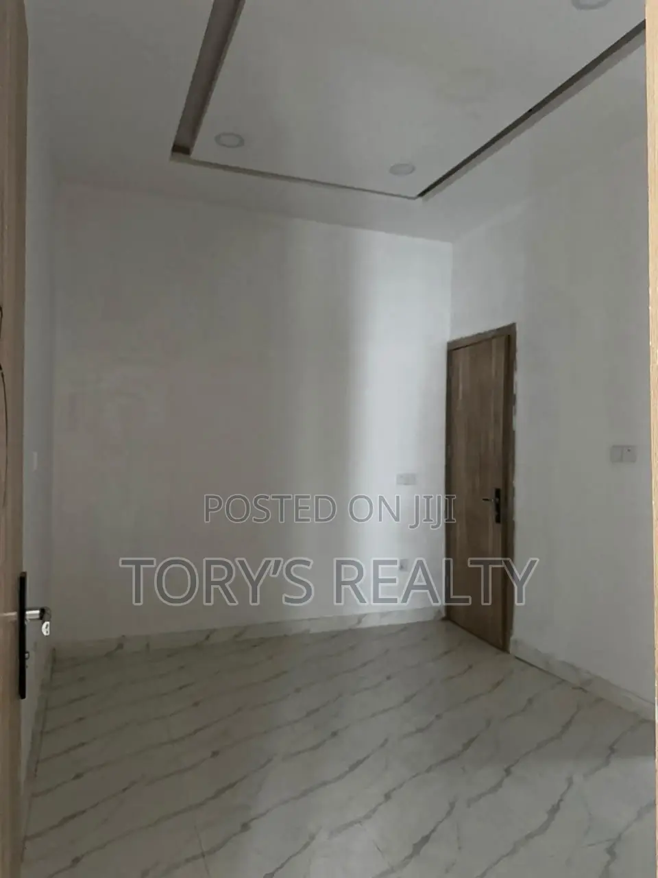 3bdrm Duplex in Lekki Phase 2 for rent