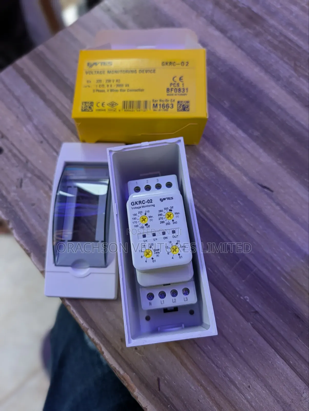GkRC 02 Voltage Monitor
