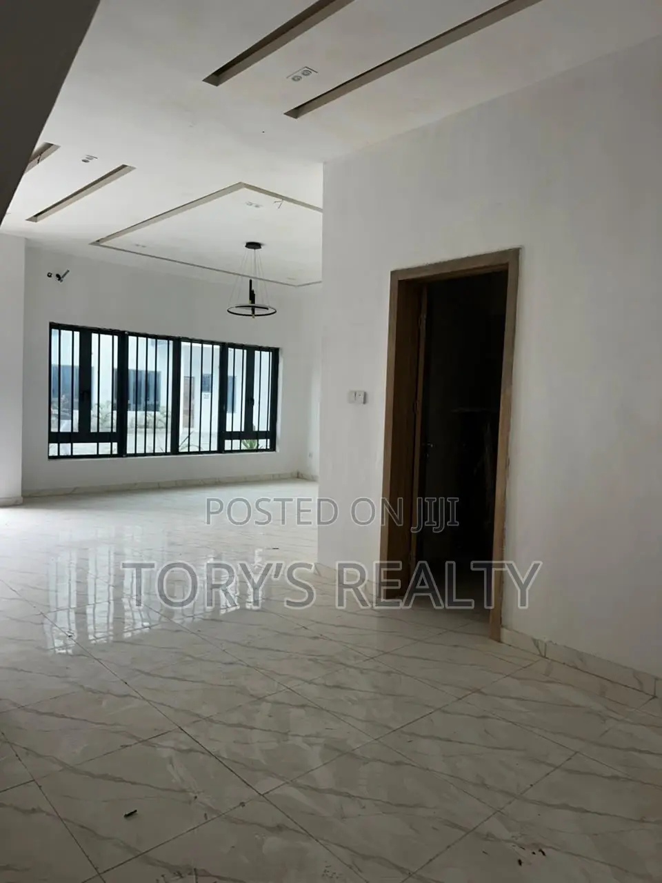 4bdrm Duplex in Lekki Phase 2 for rent