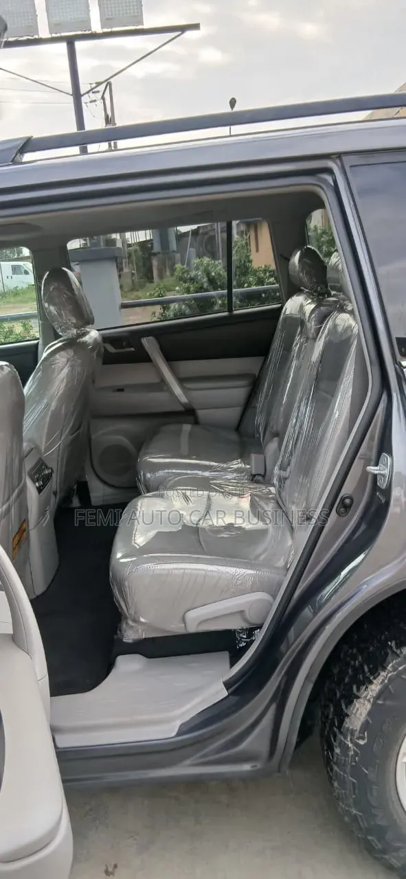 Toyota Highlander 2011 Gray