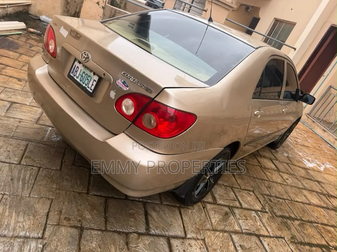 Toyota Corolla 2006 Gold