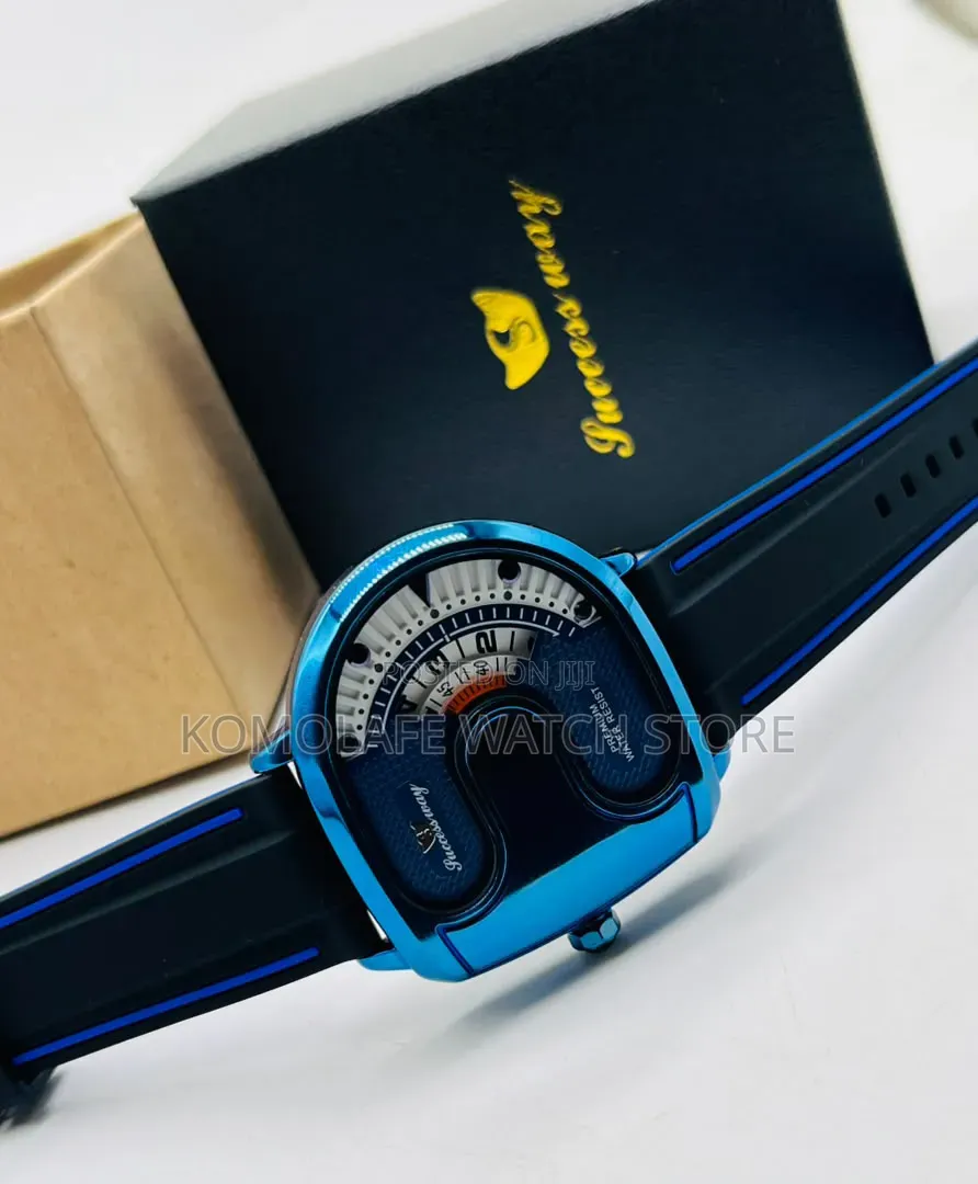 Successway Horse-Shoe Shape Rubber Premium Wristwatch