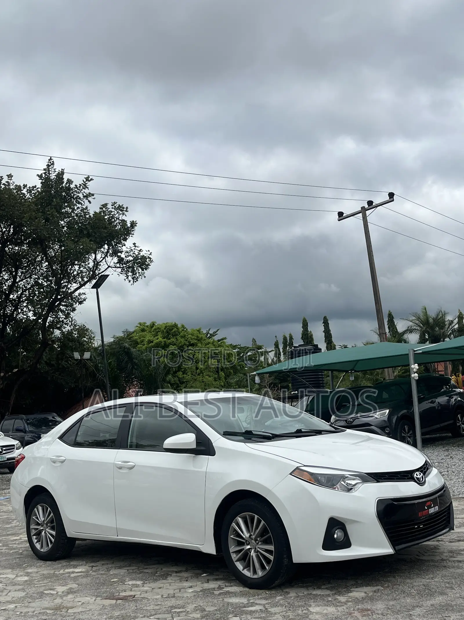 Toyota Corolla 2015 White