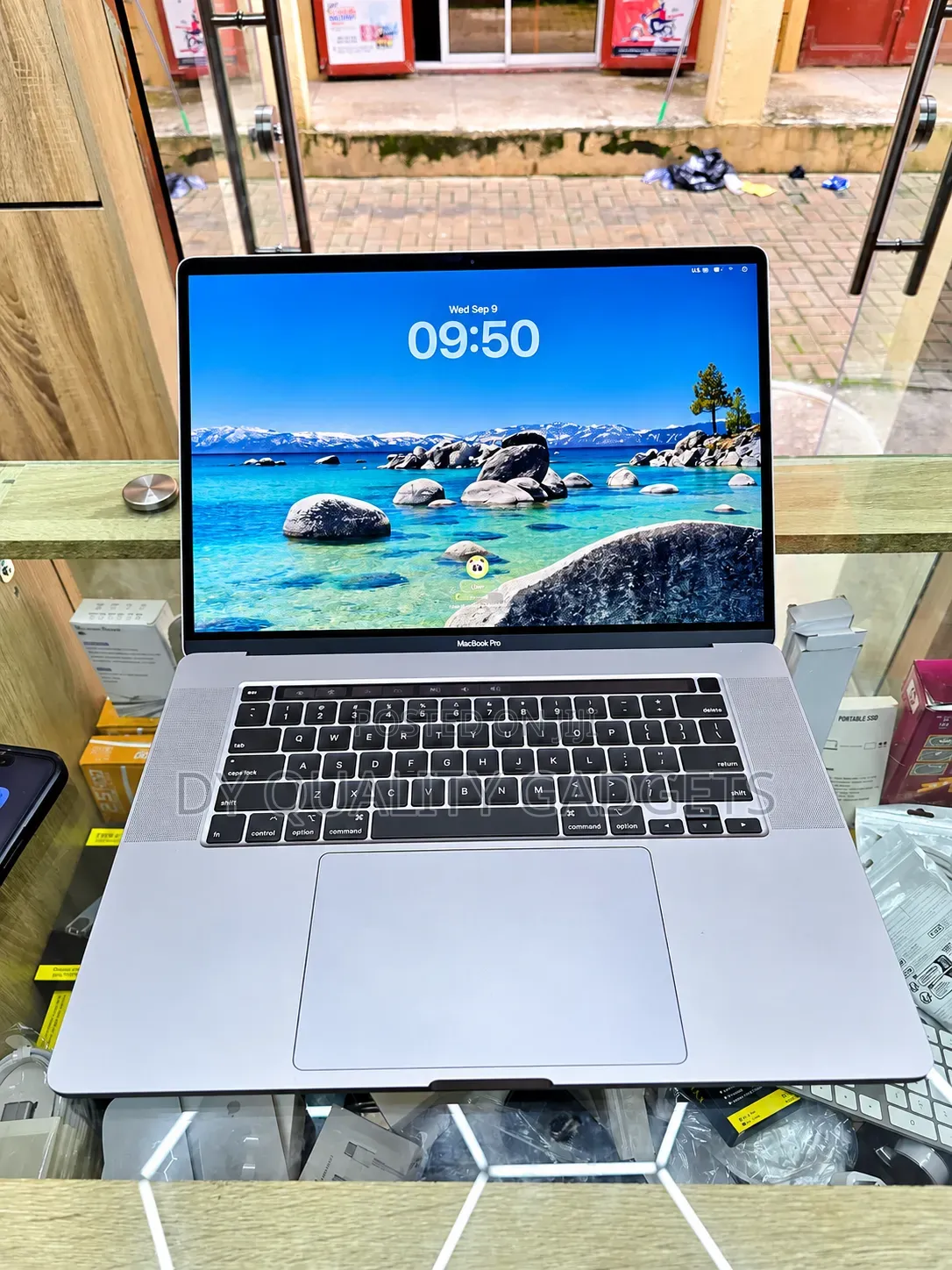 Laptop Apple MacBook Pro 2019 32GB Intel Core i9 SSD 1T