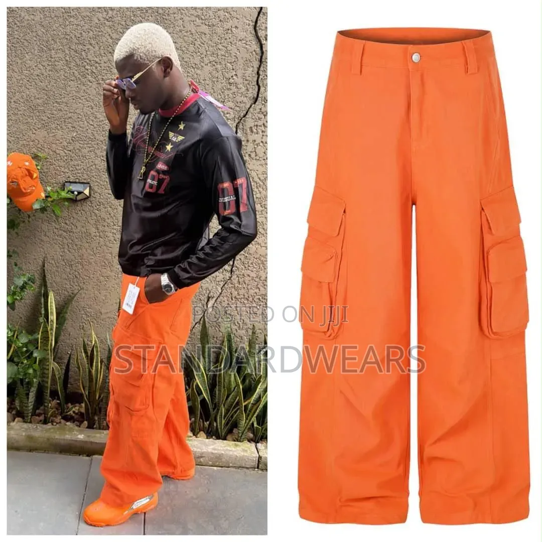 Baggy Wide-Leg Cargo Pants