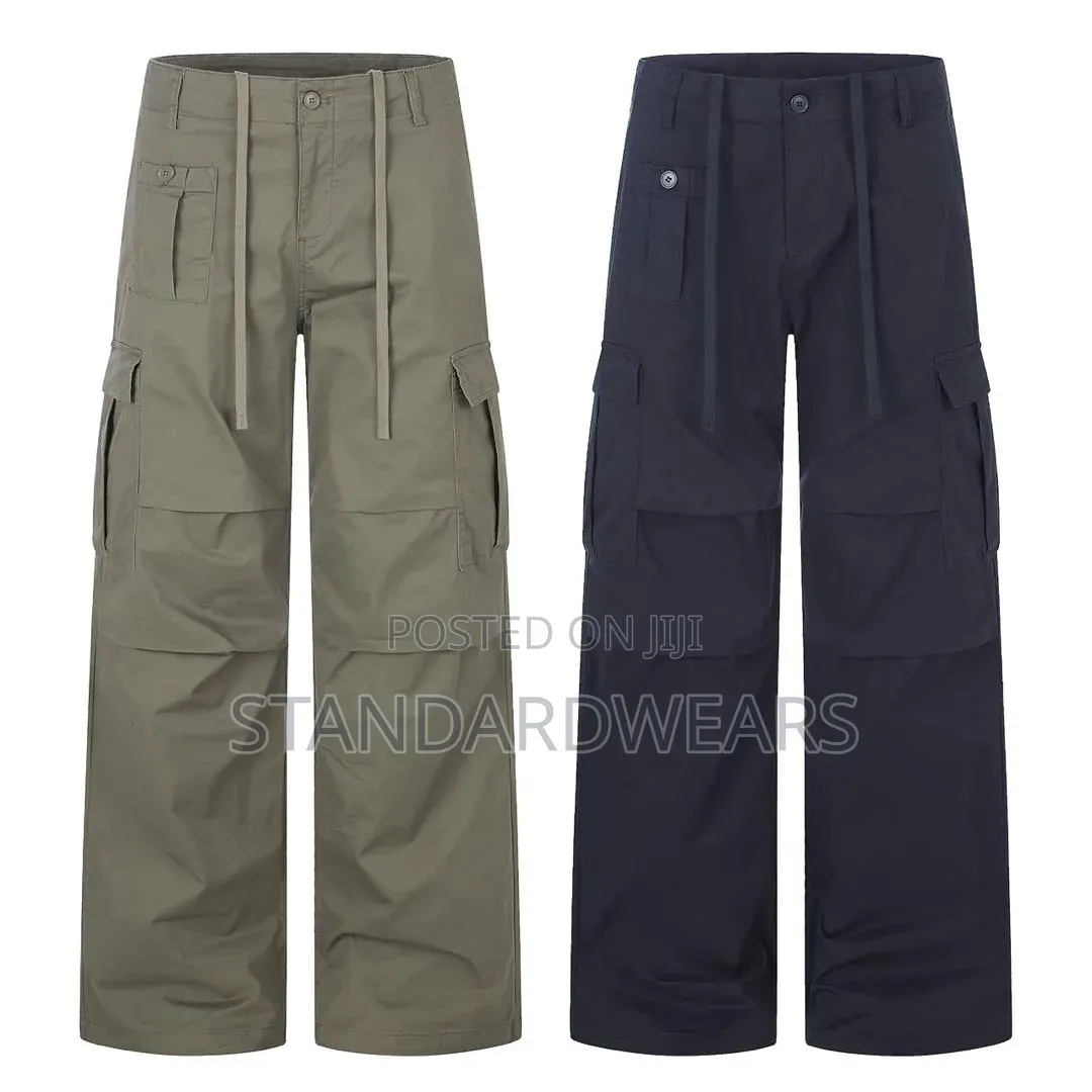 Baggy Wide-Leg Cargo Pants