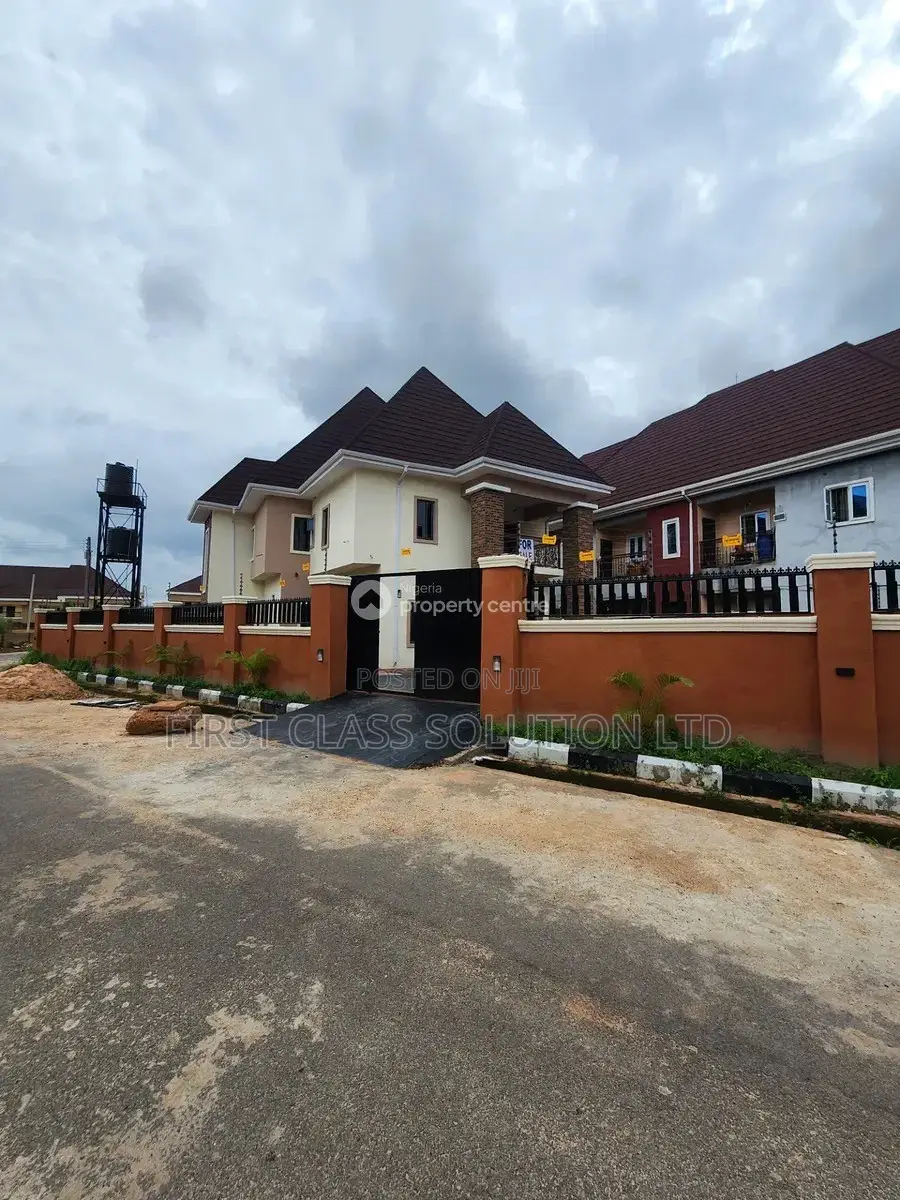 Furnished 6bdrm Duplex in Enugu State for sale