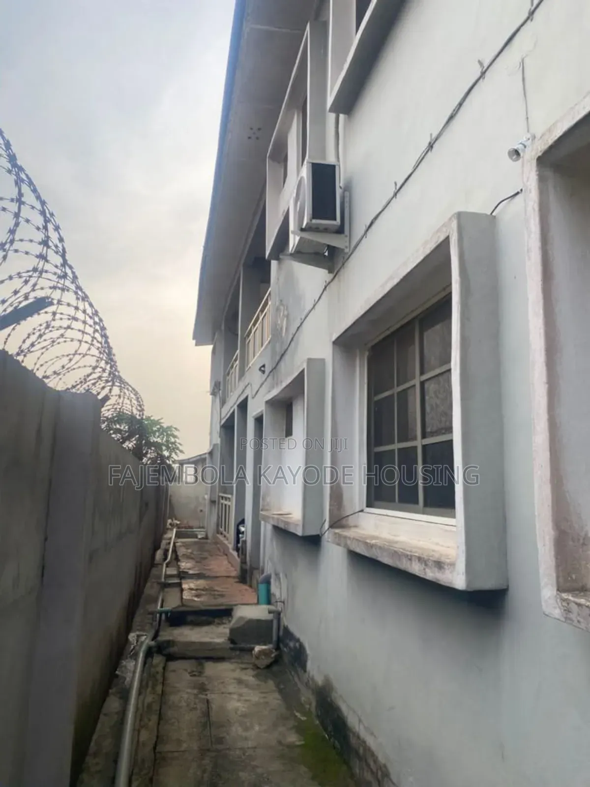 3bdrm Block of Flats in Felele, CHallenge / Ibadan for sale