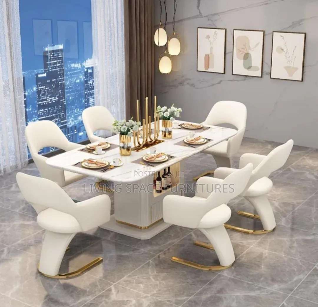 Executive Dining Set With 6 Luxury Seaters