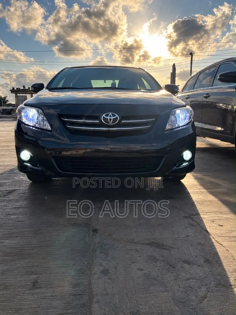 Toyota Corolla 2010 Black