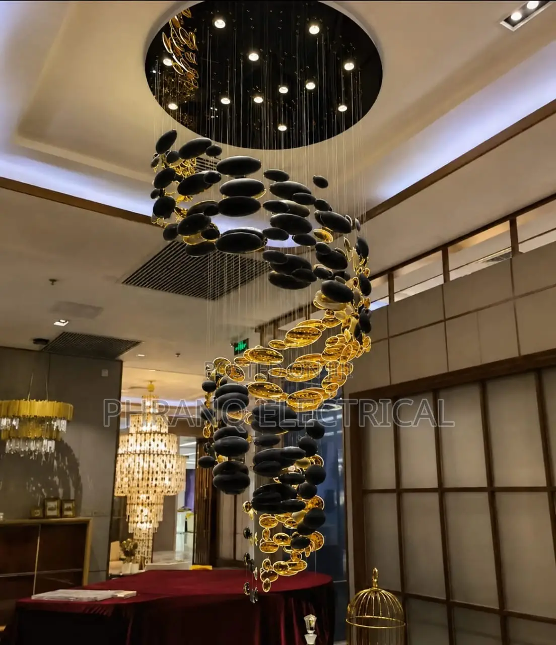 Luxury Custom Chandeliers for Hotel Lobby Villa Spiral Staircase Light