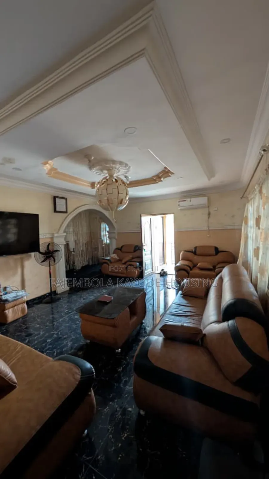 4bdrm Bungalow in Omolaso, Iwo Road for sale