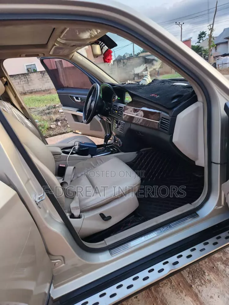 Mercedes-Benz GLK-Class 350 2012 Gold