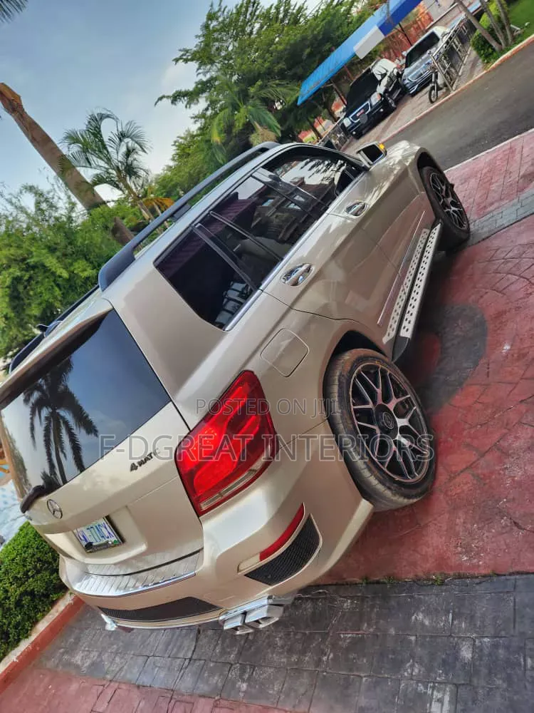 Mercedes-Benz GLK-Class 350 2012 Gold