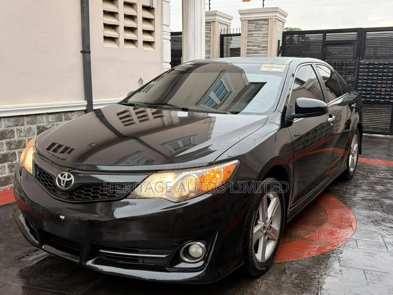 Toyota Camry SE 4dr Sedan (2.5L 4cyl 6A) 2013 Black