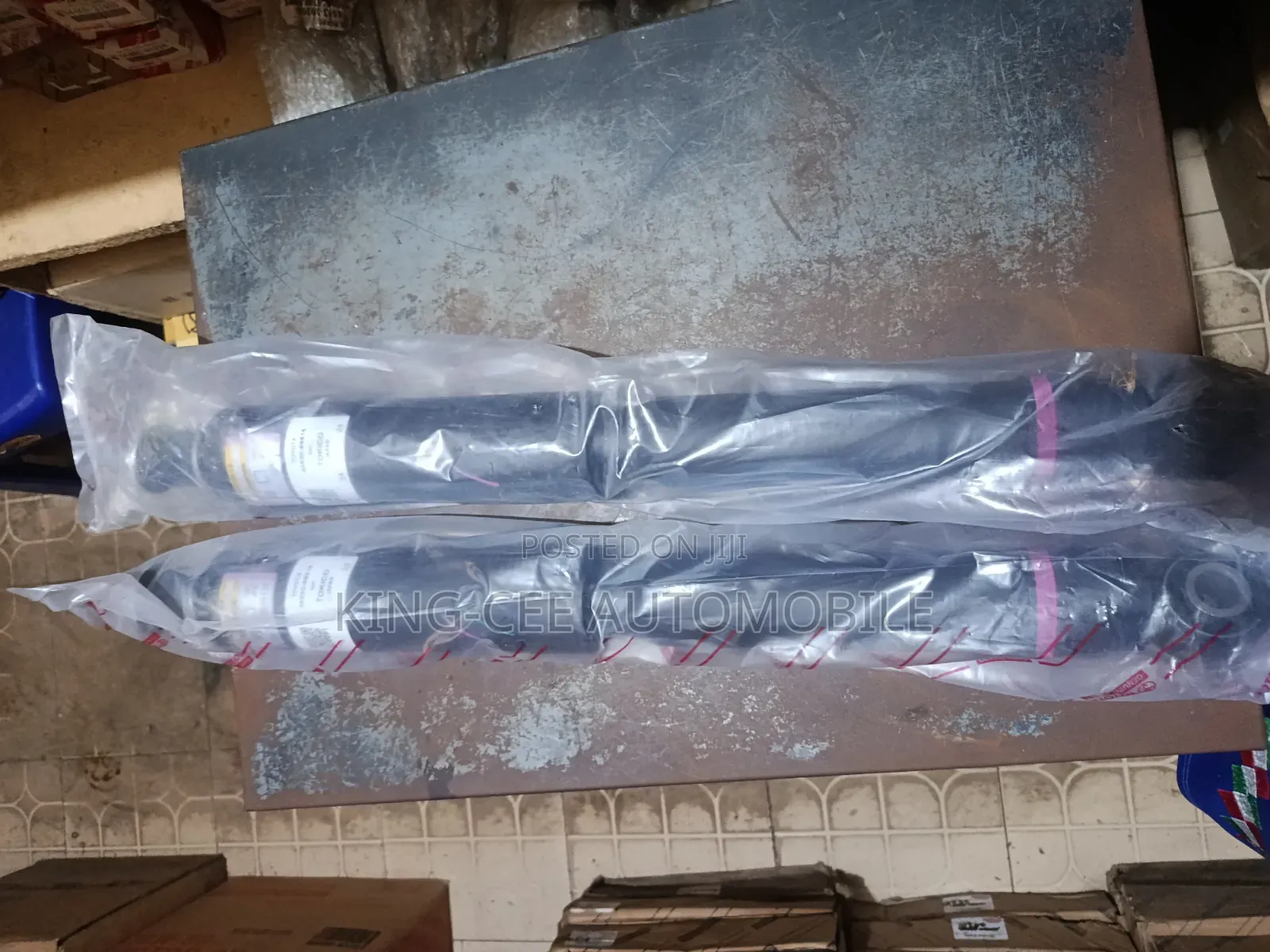 Original Rear Shock Absorber Toyota Prado 4runner Gx460