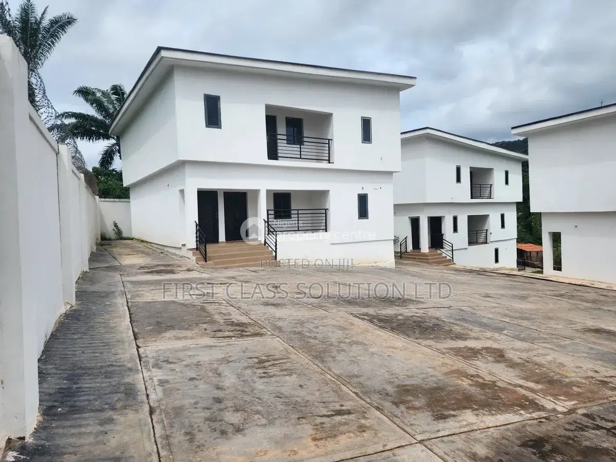 6bdrm Duplex in Enugu State for sale
