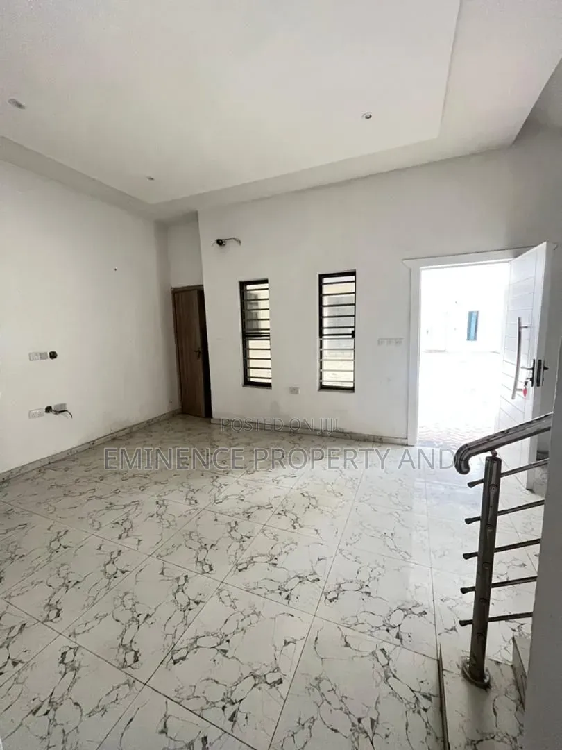 4bdrm Duplex in Lekki Expressway for rent
