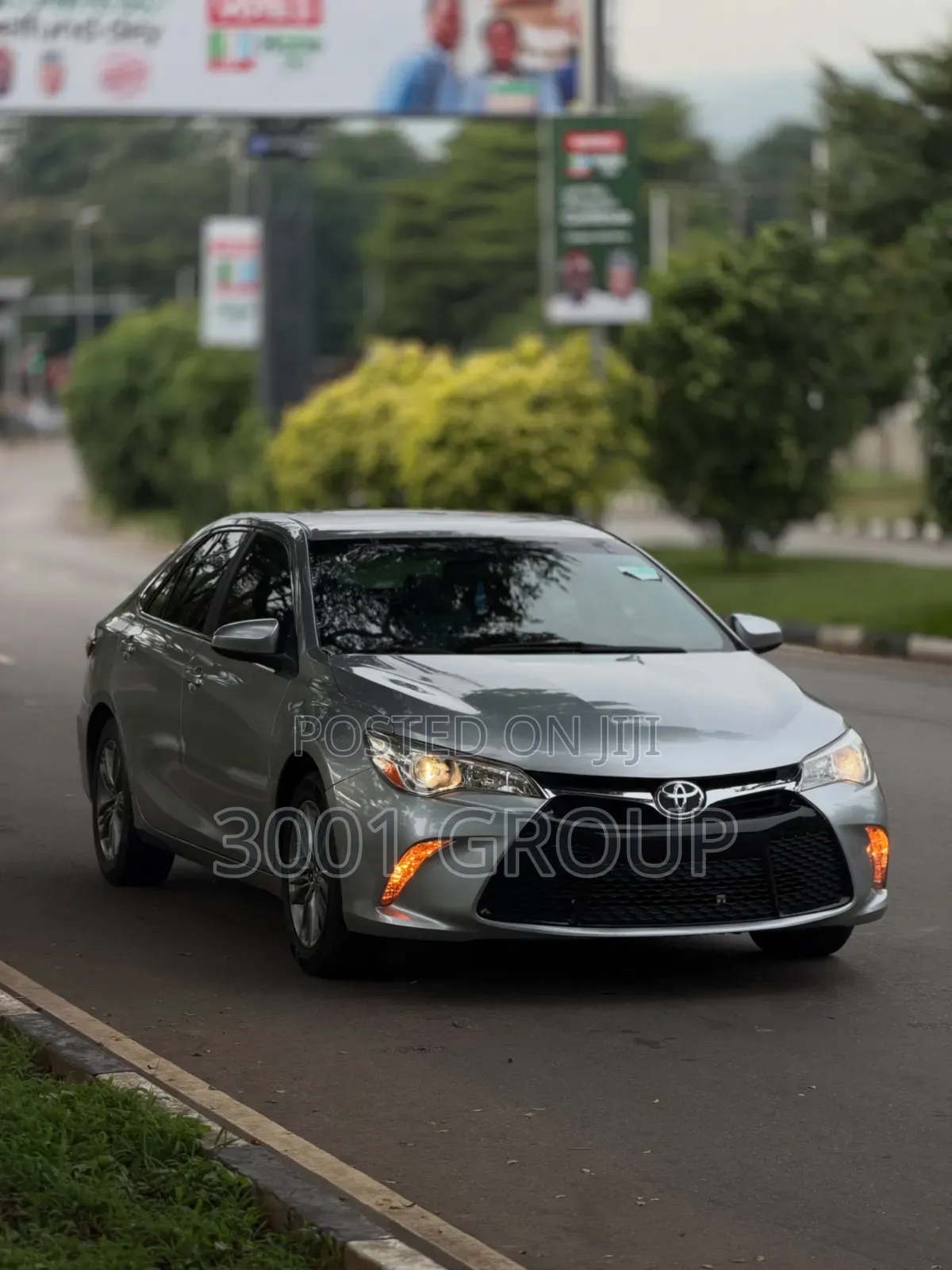 Toyota Camry 2016 Silver