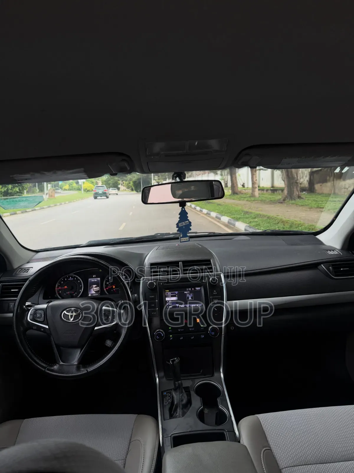 Toyota Camry 2016 Silver