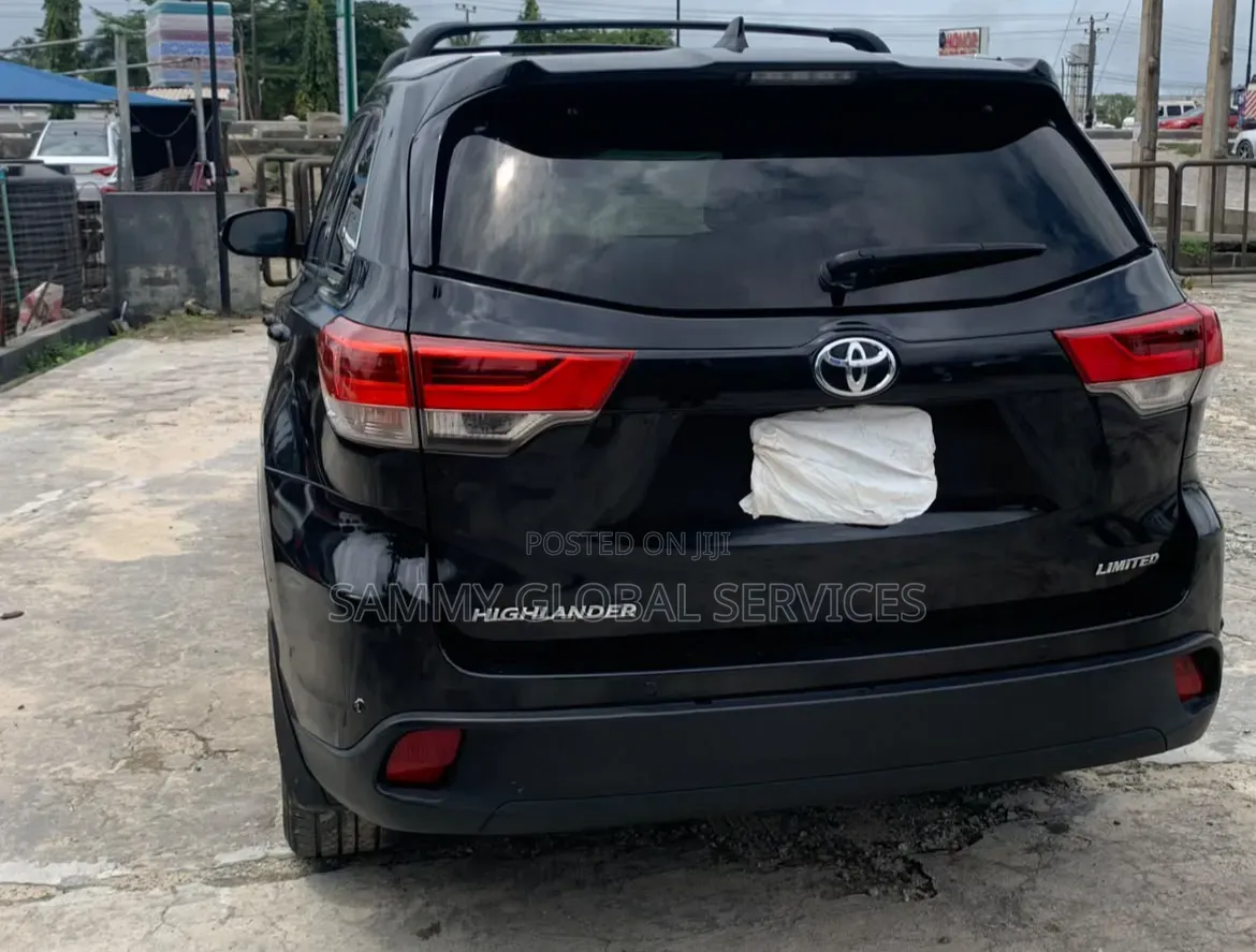Toyota Highlander Limited 4dr SUV (3.5L 6cyl 6A) 2015 Black