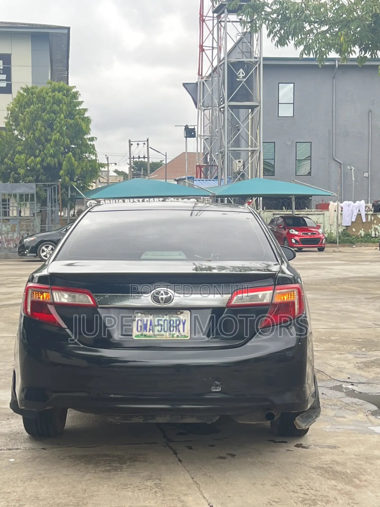 Toyota Camry SE 4dr Sedan (2.5L 4cyl 6A) 2013 Black