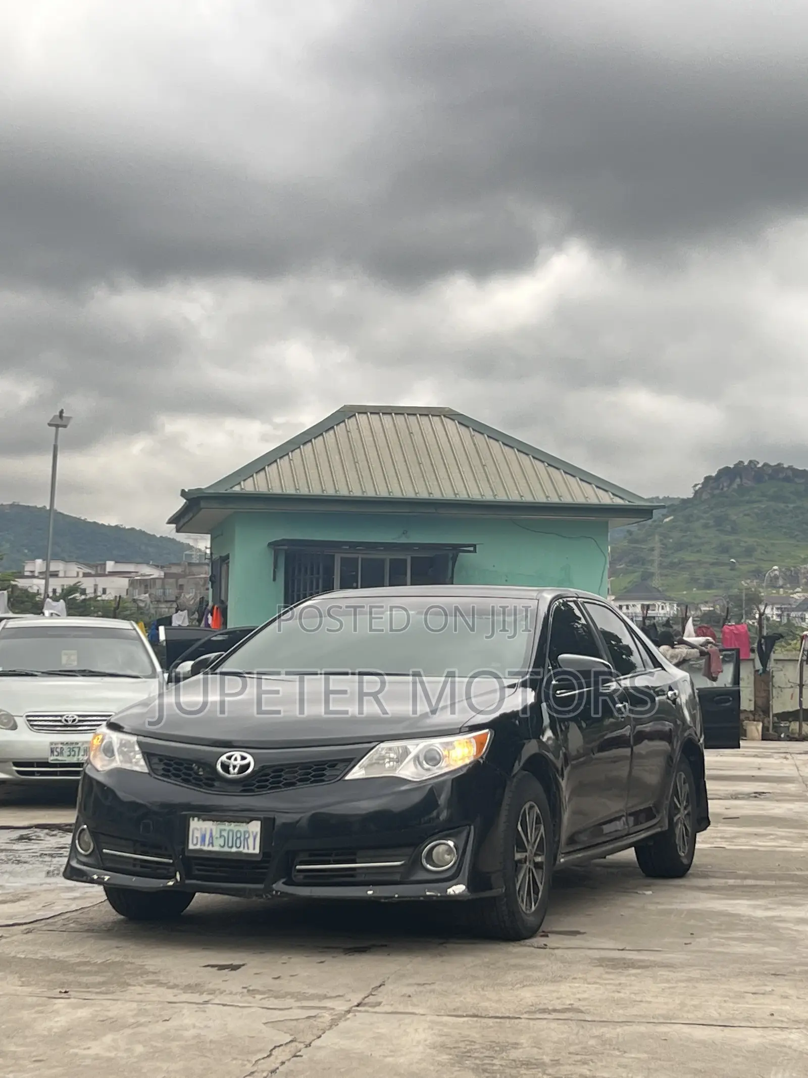 Toyota Camry SE 4dr Sedan (2.5L 4cyl 6A) 2013 Black